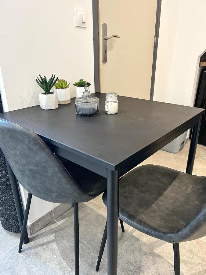 Appartement Pimprenelle Et Nicolas - Proche Ville à La Rochelle  Extérieur photo